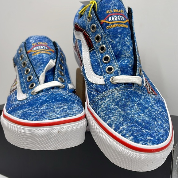 Vans Men’s Old Skool
Cobra Kai Multi/True White 
VNOA3WKT6GL Sneakers - Picture 5 of 16
